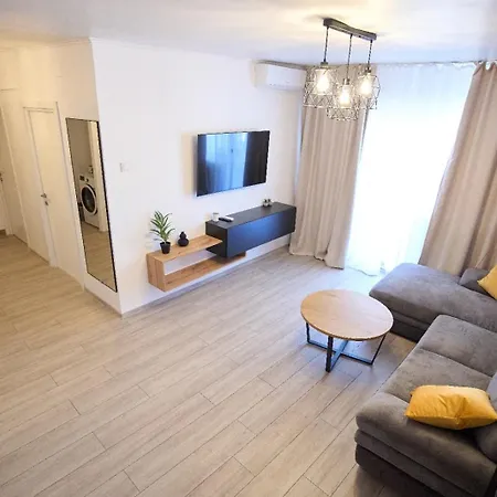 Central Apartament Craiova Exterior photo